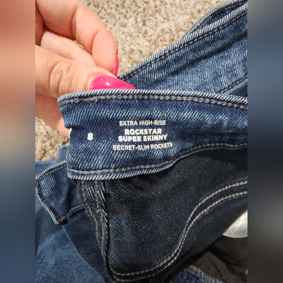 Old navy jeans - Picture 2 of 2
